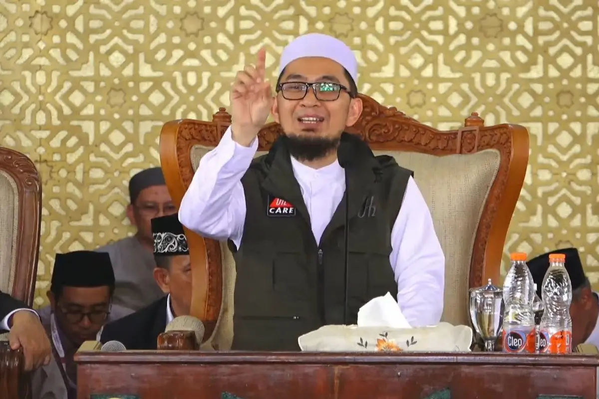 Ustadz Adi Hidayat