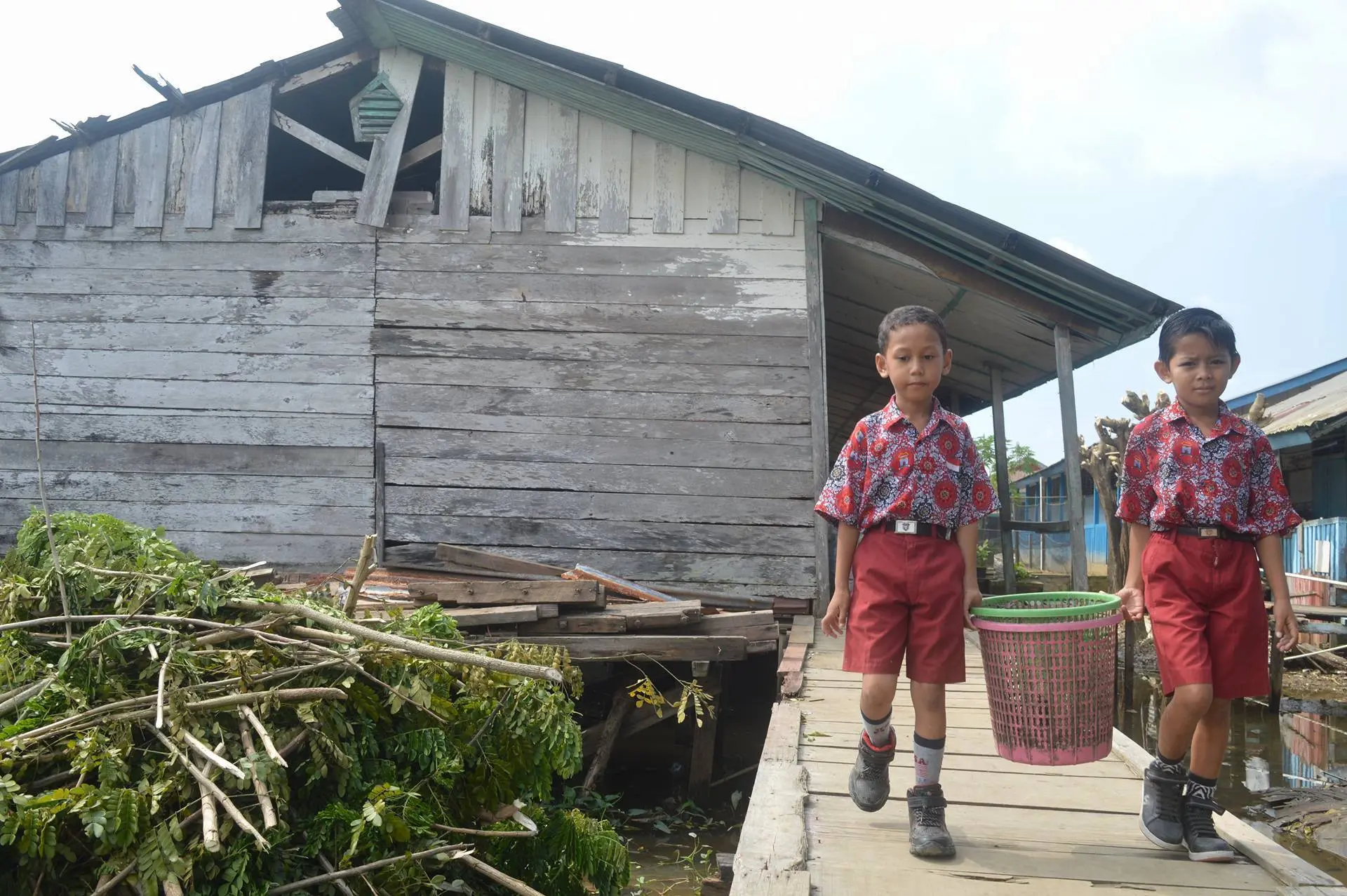 Salah satu sekolah rusak di kota Palembang (Liputan6.com / Nefri Inge)