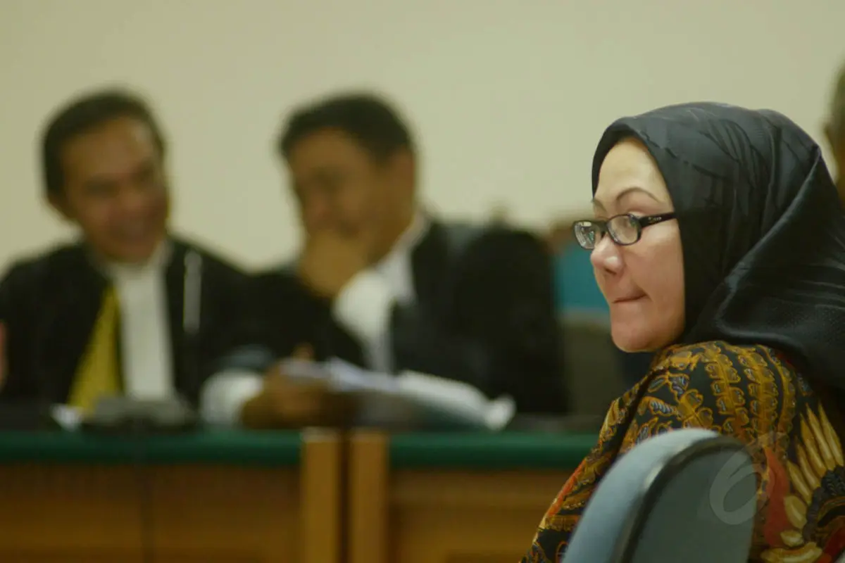 Atut Dituntut 15 Tahun dan Siap Dinonaktifkan