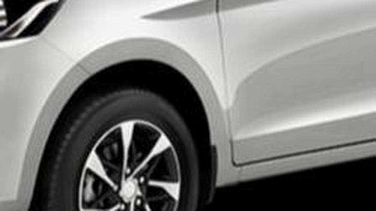 <b>Fitur-Fitur All New Ertiga</b><br>