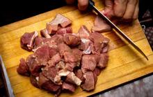 Cara Merebus Daging Kambing Agar Empuk dan Bebas Bau Prengus dalam 20 Menit
