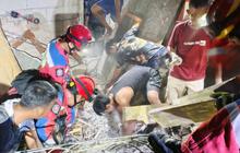 Lagi Renovasi, Bangunan 2 Lantai Ambruk Timpa 2 Pekerja