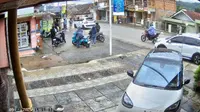 Kecelakaan Beruntun di Sukabumi, Lansia Luka Parah Dihantam Truk