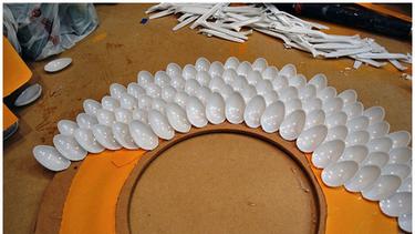 Diy Frame Cermin Unik Dari Sendok Plastik Fashion Fimela Com
