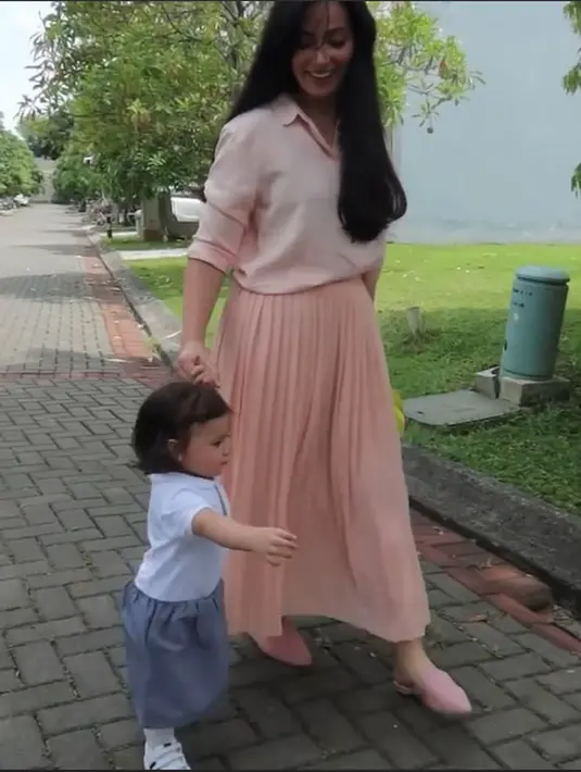 Asmirandah dan Baby Chole (Instagram/asmirandah89)