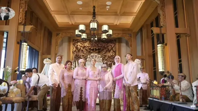 6 Potret Tampilan Gagah Mudjie Massaid Turut Gendong Aaliyah Massaid usai Siraman, Gantikan Peran Mendiang Adjie Massaid