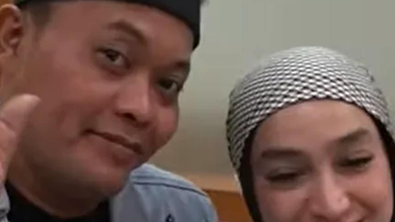 Romantis, Sule Lagi Syuting di Bandung Langsung Ditengokin Santyka Fauziah