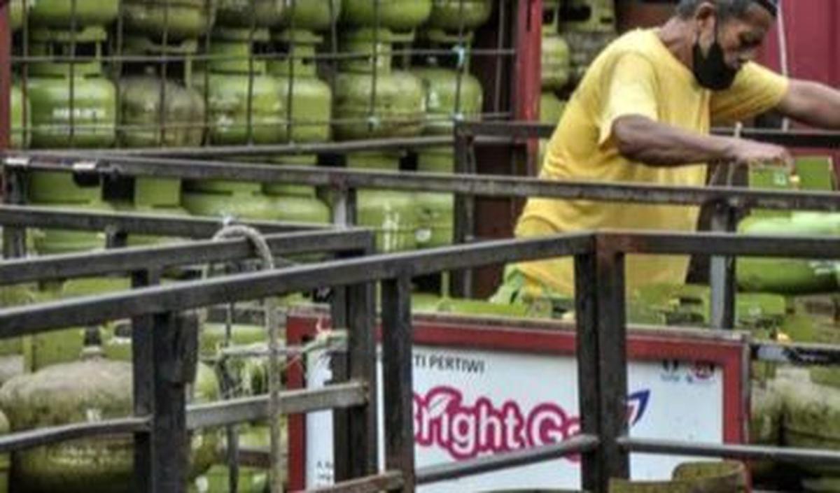 Supriyono, pemilik pangkalan, menyatakan tidak ada masalah dengan stok LPG di tempatnya.<br>