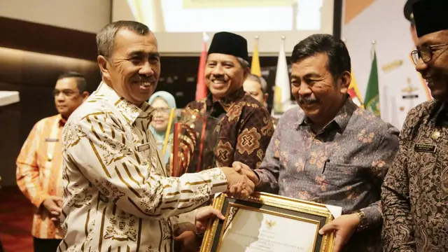 Siak Raih Predikat Kabupaten Dengan Pembangunan Daerah Terbaik se-Riau