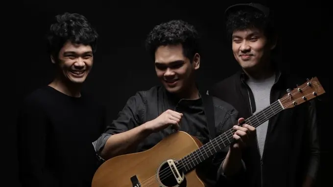 [Bintang] Bukan Sekedar Kata, Lagu The Overtunes untuk Film Susah Sinyal