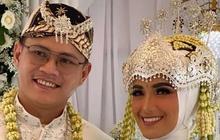 10 Potret Cantik Nadya Mustika di Momen Pernikahan dengan Iqbal Rosadi, Penampilannya Bikin Pangling
