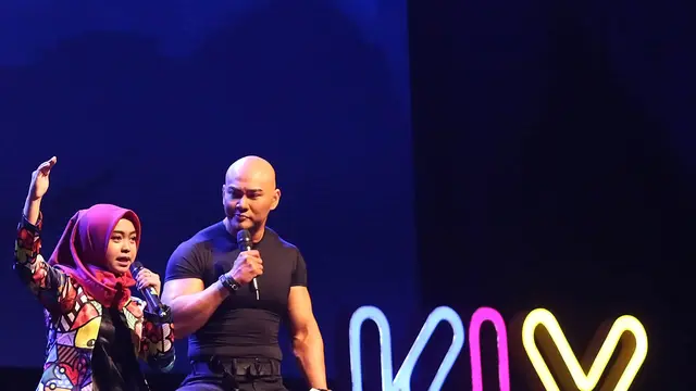 [Bintang] Deddy Corbuzier - Ria Ricis