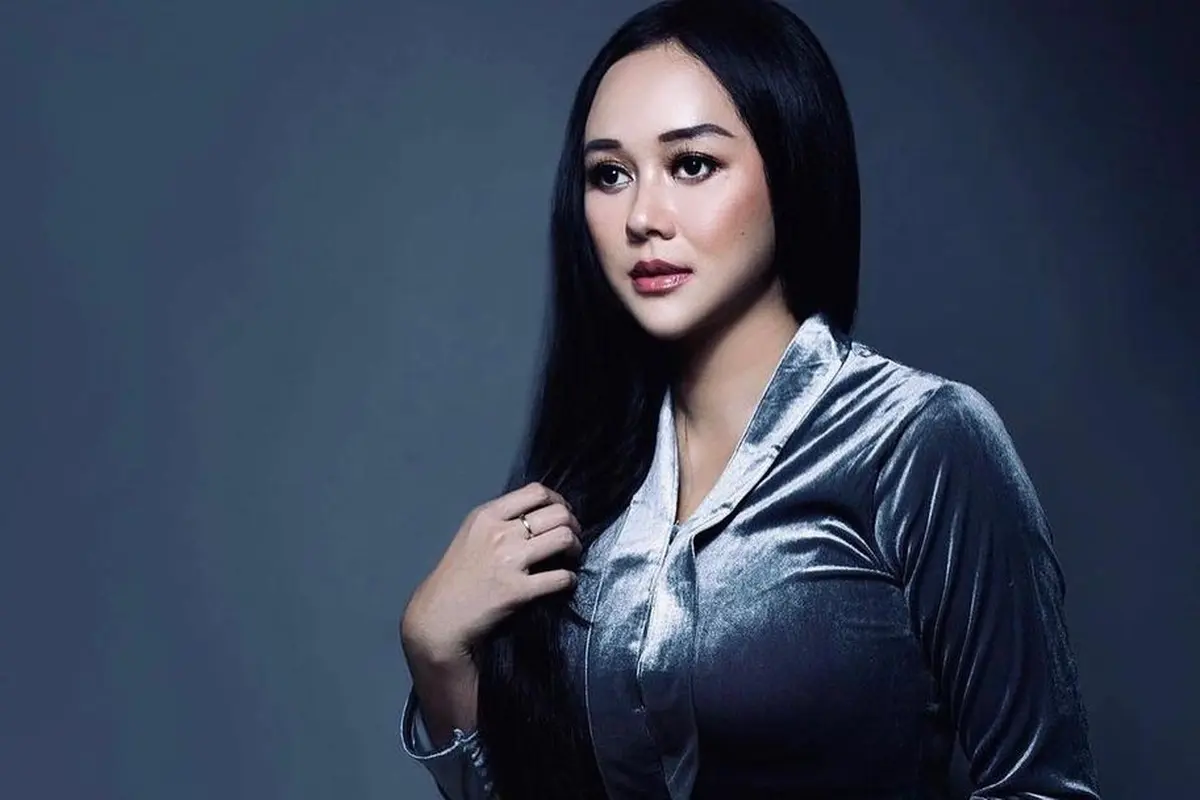 [Fimela] Aura Kasih