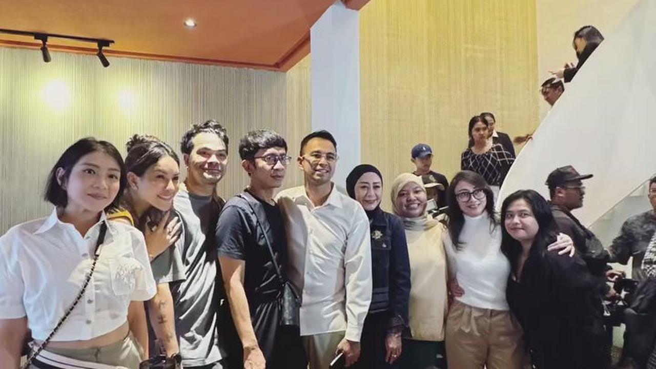 9 Potret Seleb yang Hadir di Pembukaan Resto Nikita Mirzani, Ada Raffi Ahmad hingga Olla Ramlan