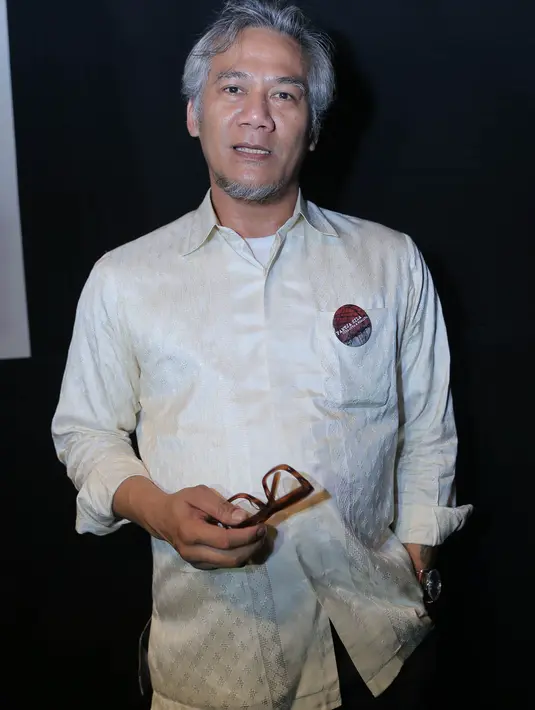 "Tapi bebannya menjadi Bung Karno adalah enggak boleh sembarangan, gak boleh menyimpang dari figur tersebut," ucap Tio saat ditemui di Press Screening film 'Pantja Sila: Cita-Cita & Realita' di Kuningan, Jakarta, Rabu (3/8). (Andy Masela/Bintang.com)