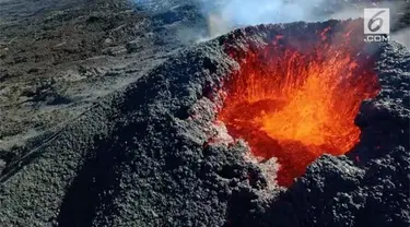 Piton De La Fournaise adalah salah satu gunung api paling aktif di dunia, kembali meletus pada 14 juli 2017.