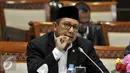 Menteri Agama Lukman Hakim Saifuddin saat mengikuti rapat kerja dengan Komisi VIII DPR di Kompleks Parlemen Senayan, Jakarta, Senin (29/8). (Liputan6.com/Johan Tallo)