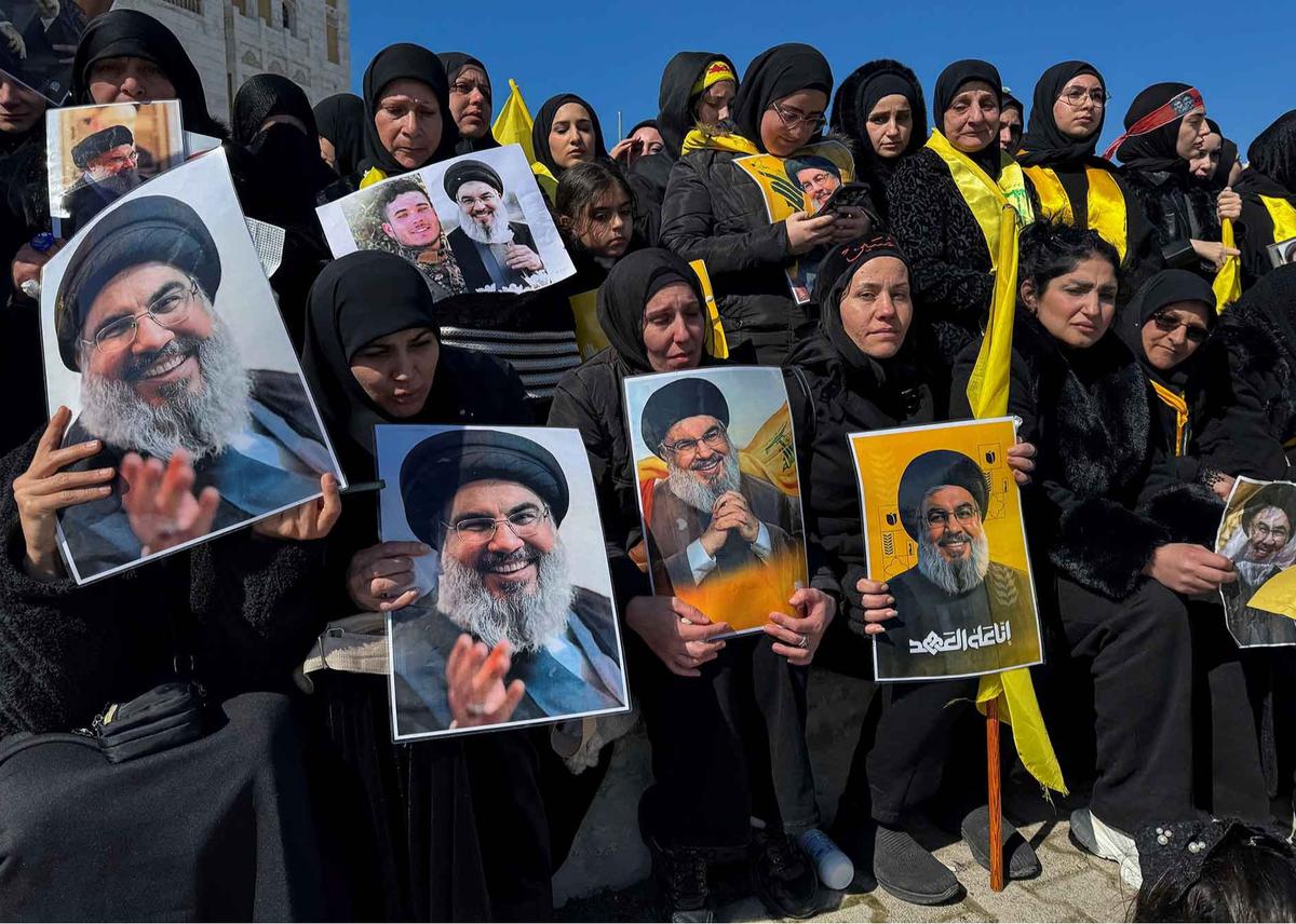 FOTO: Ribuan Warga Hadiri Pemakaman Pemimpin Hizbullah Hassan Nasrallah dan Wakilnya Sayyed Hashim Safieddine