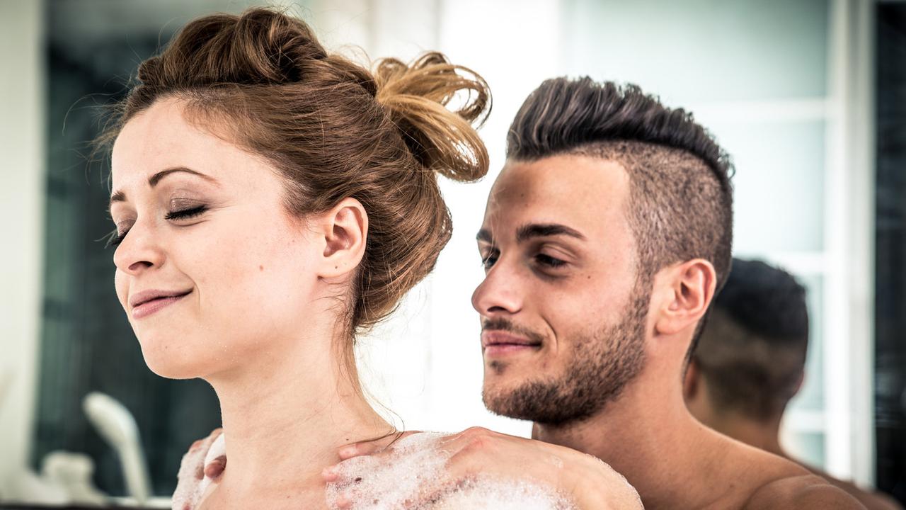 Seks di kamar mandi (iStockphoto)