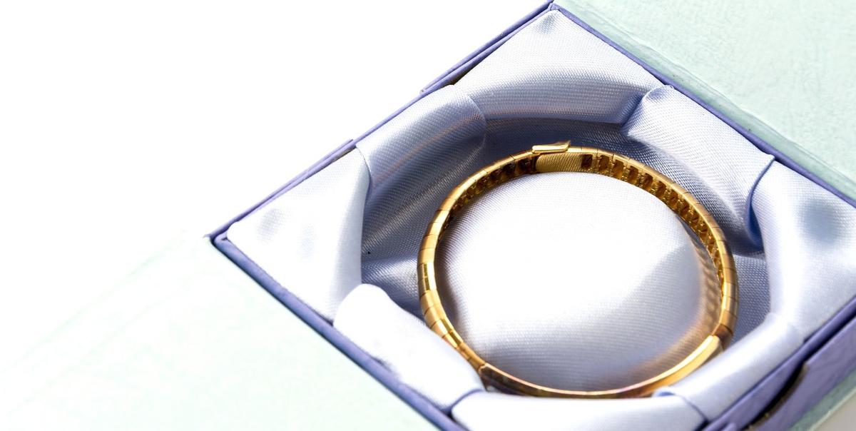 Ilustrasi Gelang Bangle