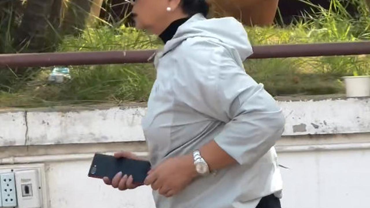 Ada Waktu Dua Jam Kosong, Potret Modis Menlu Retno Marsudi saat Jogging Jadi Sorotan