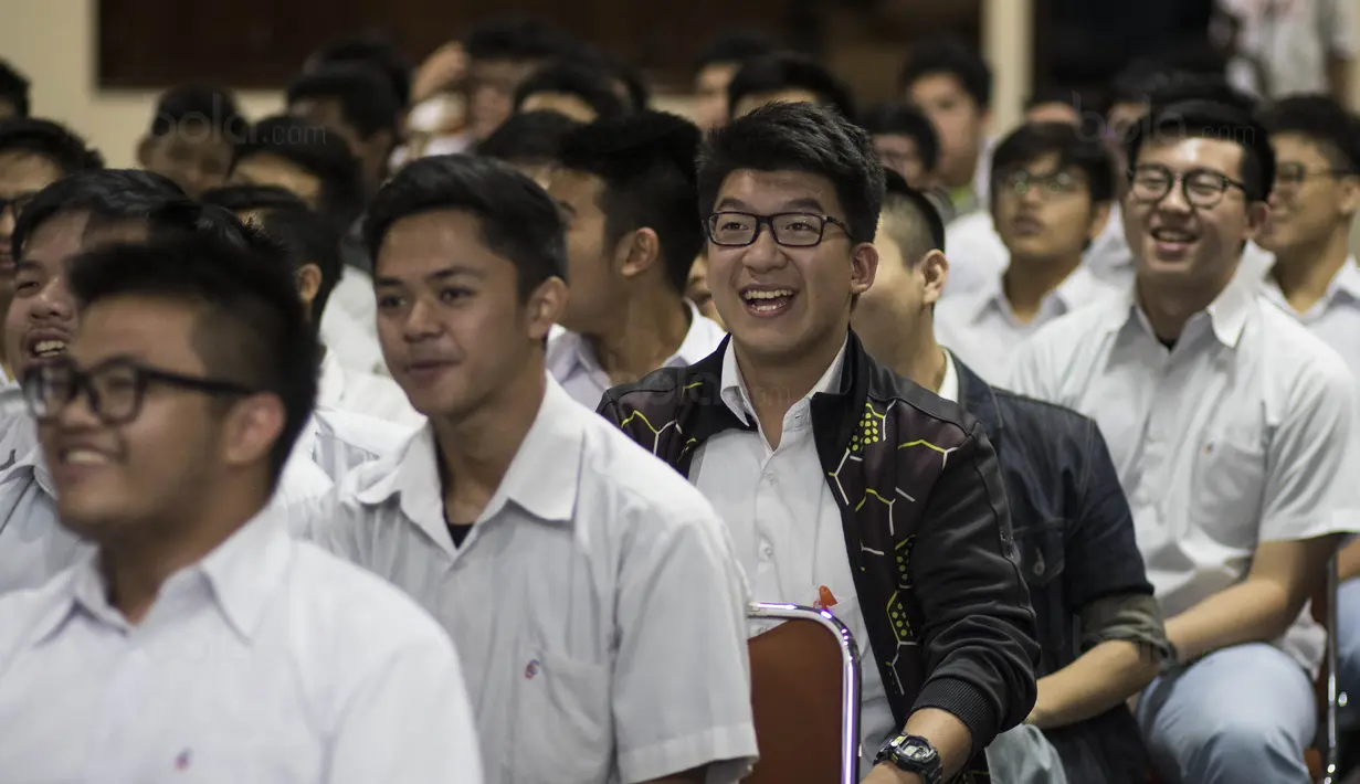 Suasana kemeriahan nonton bareng laga NBA di Kolese Kanisius, Jakarta, Kamis (19/10/2017). (Bola.com/Vitalis Yogi Trisna)