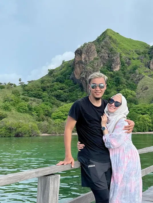 <p>Dilansir dari berbagai sumber, selama bergabung dengan klub berjuluk Macan Putih itu gunawan hanya bermain dua kali dari 19 kali pertandingan. Salah satunya sebagai starter. Belum diketahui pria berusia 34 tahun ini berlabuh di klub mana setelah dilepas Persik Kediri. [Instagram/gunawandwicahyo13]</p>