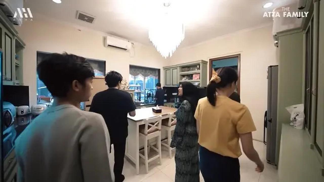 6 Potret Dapur Rumah Ruben Onsu yang Lama, Isinya Super Lengkap Bak Minimarket Pribadi