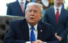 Pertama dalam Sejarah AS, Tanda Tangan Donald Trump Akan Ada di Uang Kertas