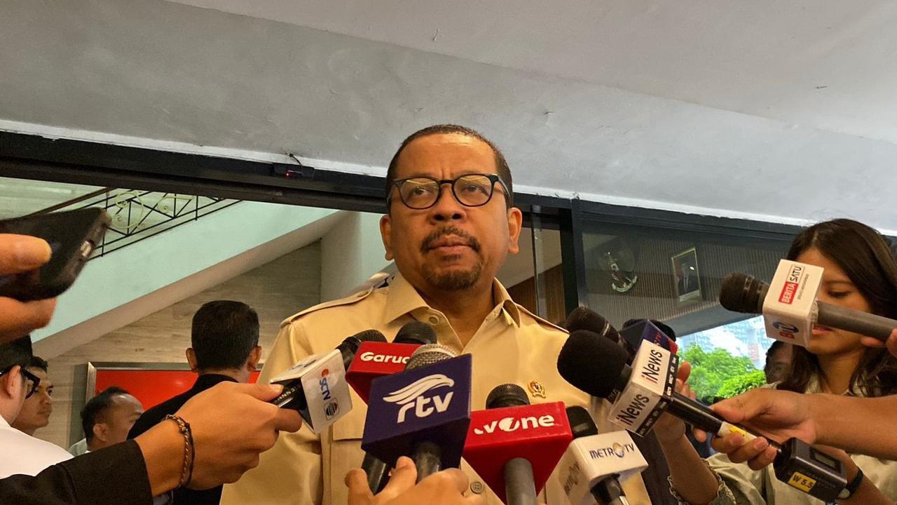 Pesan Khusus Seskab Teddy untuk Qodari: Komunikasikan Keberhasilan Pemerintah