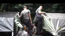 Jelang putusan MK terkait pilpres, para Brimob ini membuat markas di kawasan Gelora Bung Karno, Jakarta, Rabu (20/08/2014) (Liputan6.com/Faizal Fanani)