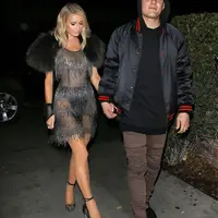 Paris Hilton sepertinya harus menunggu lebih lama untuk menikah dengan Chris Zylka. (instagram/parishilton)