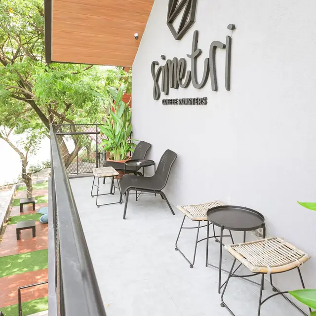 Rekomendasi Tempat Work from Cafe yang Tenang di Blok M