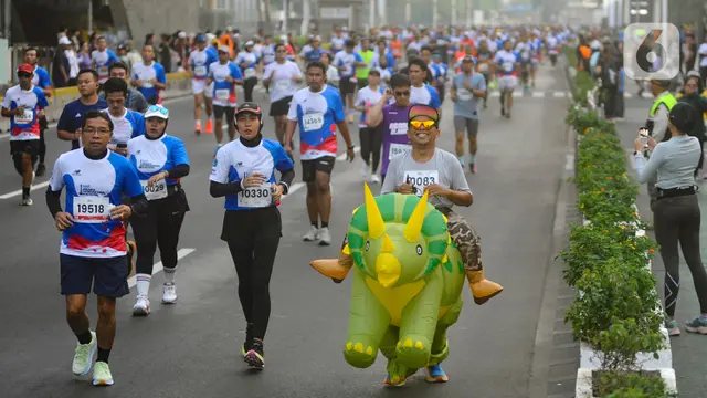 Ribuan Pelari Ikuti Jakarta International Marathon 2024