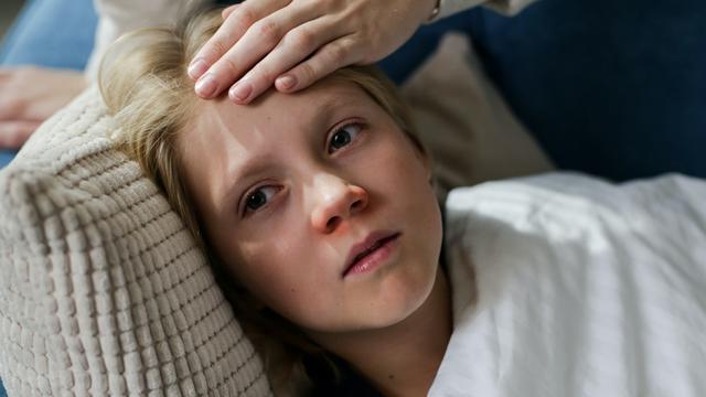 Jangan Panik, Ini Langkah Penanganan Flu Singapura pada Anak yang Bisa Dilakukan di Rumah