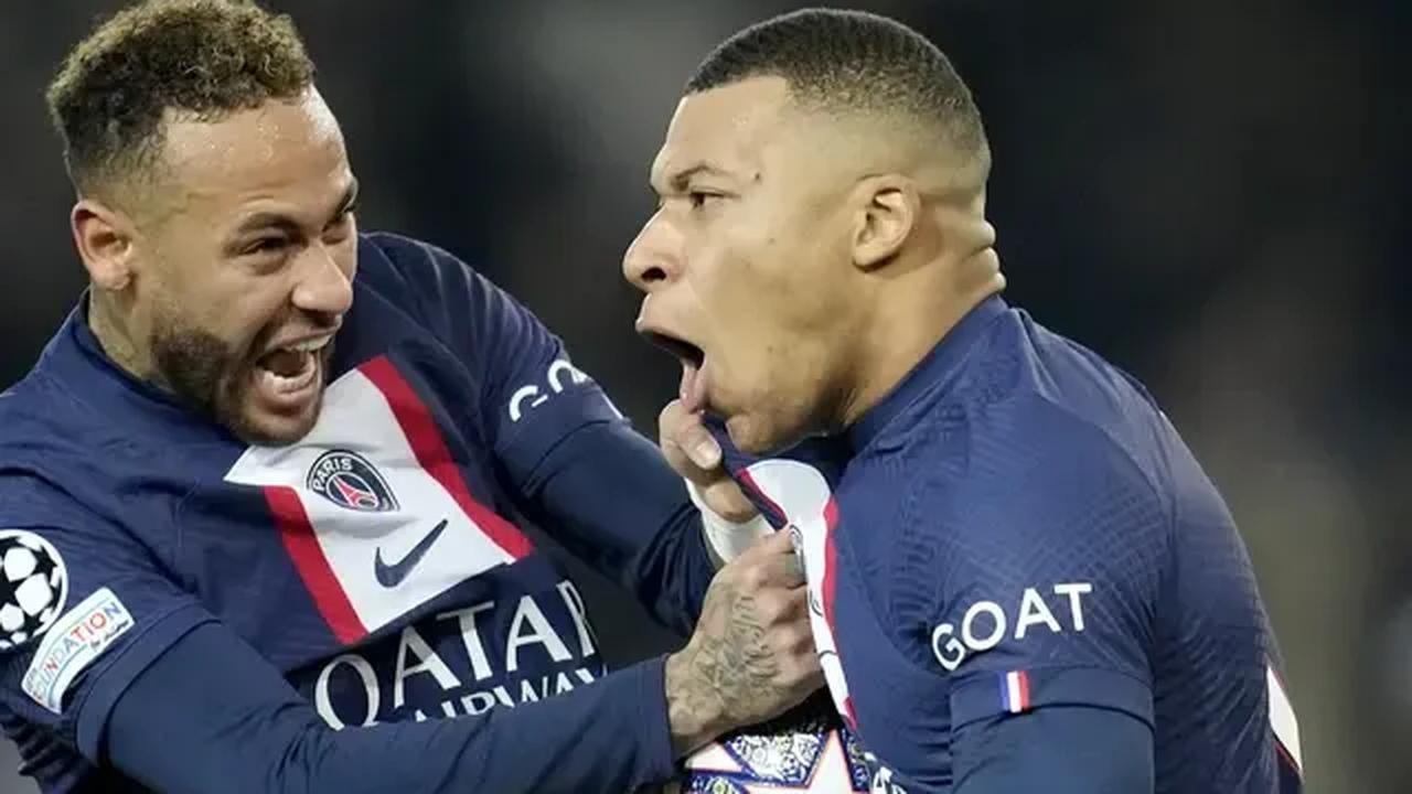 Tidak hanya dari sepak bola, pendapatan Neymar juga bersumber dari endorsement.