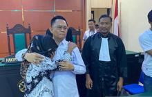 Akhir Manis Perjuangan Guru Honorer Supriyani, Lolos dari Jeruji Besi Usai Dituduh Aniaya Anak Polisi