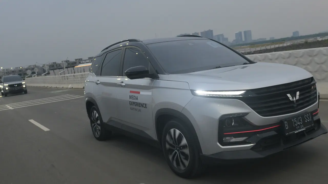 Wuling Almaz RS