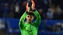 Chelsea tentu tak akan terlalu kawatir dengan kepergian Edourad Mendy ke Piala Afrika 2021. Pasalnya, The Blues memiliki kiper yang tak kalah hebat yaitu Kepa Arrizabalaga. ia akhir-akhir ini mampu tampil impresif dan beberapa kali menjadi pahlawan saat adu penlati. (AFP/Ben Stansall)
