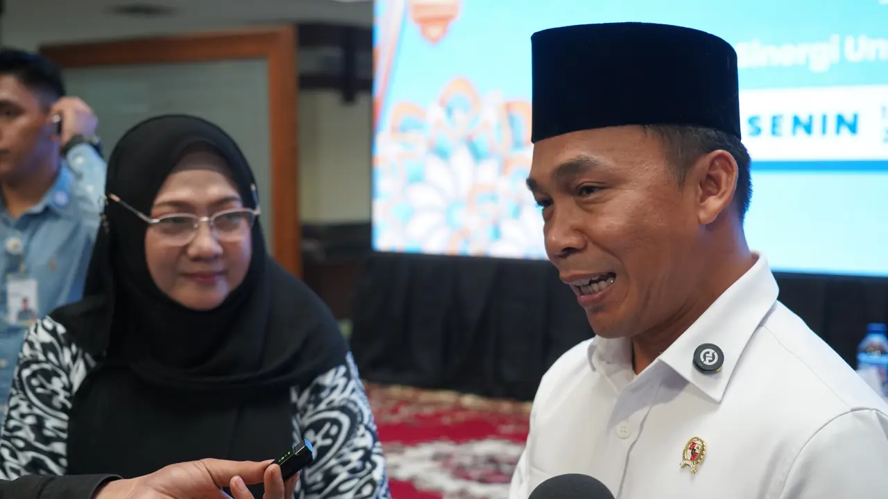 Menteri Wihaji dan Dr Aisah Dahlan