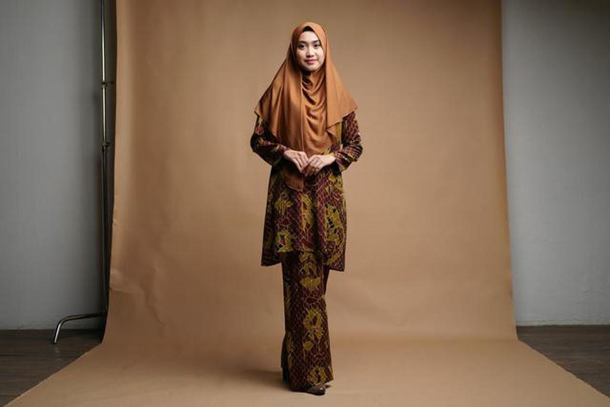 10 Tips Memilih Gamis Batik Lebar yang Sesuai Bentuk Tubuh agar Terlihat Proporsional
