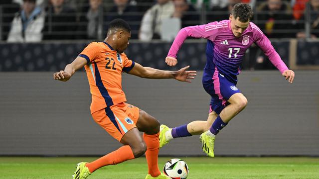 Jerman Tekuk Belanda