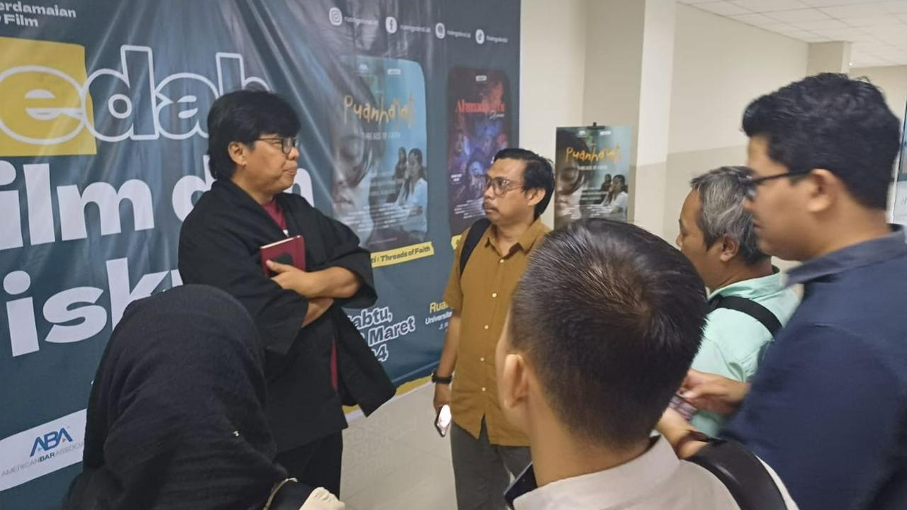 "Film Ini bertujuan awernes campain atau membangun kesadaran publik agar bisa menerima aliran keyakinan lain yang secara sosiologis bagian dari negara yang harus dilindungi"&nbsp;