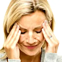 Sakit kepala sebelah atau yang biasa disebut migrain lebih umum di kalangan wanita.