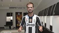 Miralem Pjanic Resmi Gabung Juventus (Juventus.com)