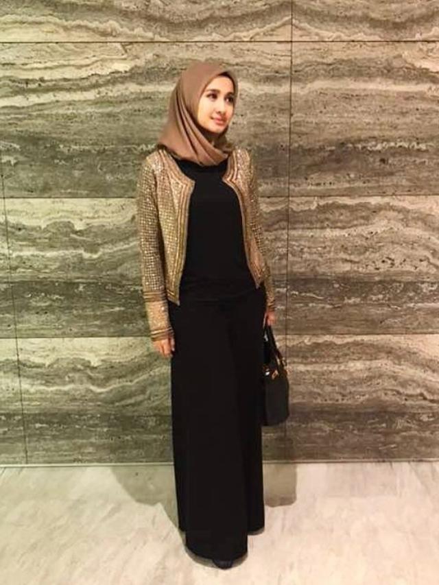 Sederet 5 Busana Hijab Elegan Buat Ketemu Calon Mertua Fashion