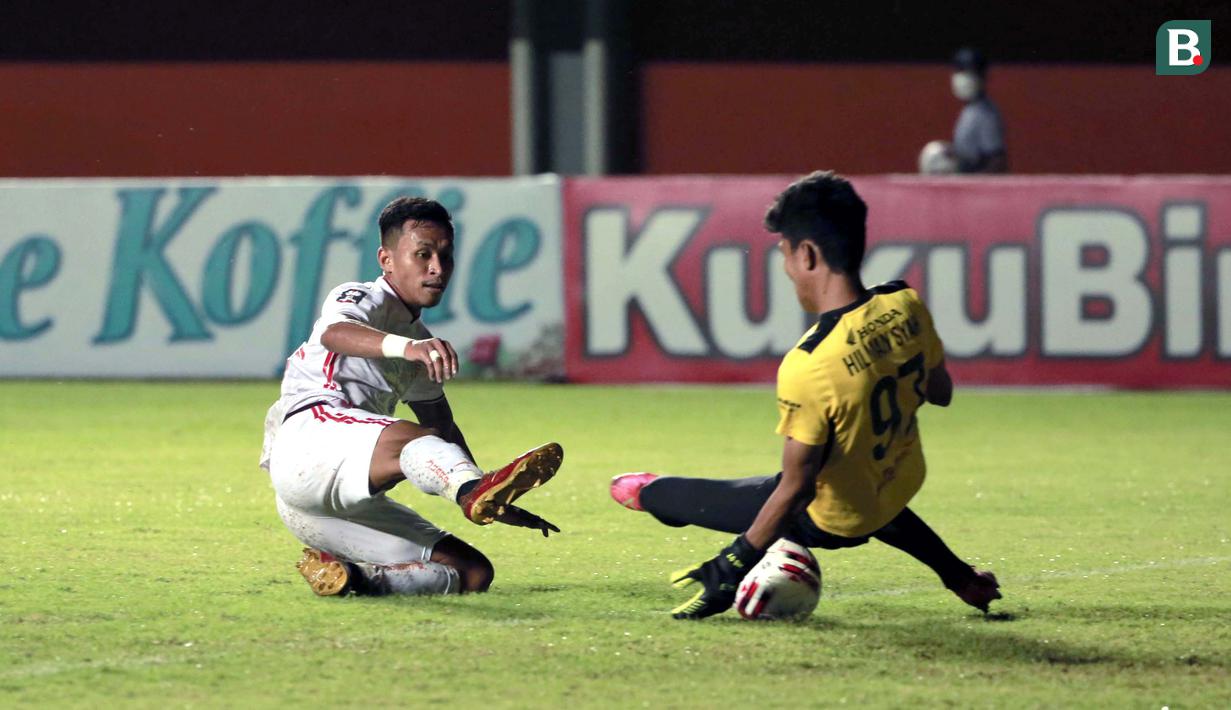 Dalam gelaran Piala Menpora 2021, Osvaldo Haay malah mampu mencetak gol lebih banyak dari Marko Simic. Bahkan dalam laga final, Osvaldo Haay tak hanya berhasil menjebol gawang Persib, ia juga mengirimkan umpan cantik kepada Riko Simanjuntak untuk mencetak gol. (Foto: Bola.com/Ikhwan Yanuar)