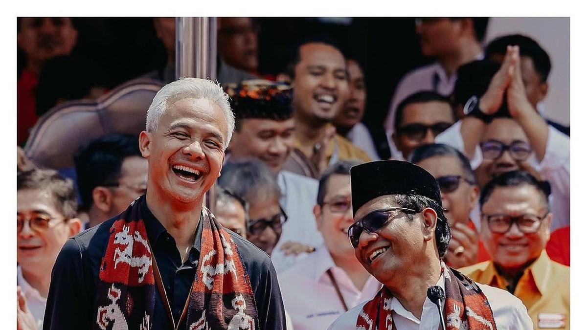 Viral Video Megawati Diduga Hempas Tangan Jokowi Ganjar Pranowo