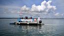 Mobula 8 diluncurkan untuk membantu mengatasi permasalahan sampah di lautan. (SONNY TUMBELAKA/AFP)