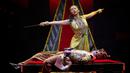 Anggota EKI Dance Company mementaskan drama berjudul "Ken Dedes" di Ciputra Artpreneur Theater, Jakarta, Jumat (17/3/2023). (ADEK BERRY/AFP)